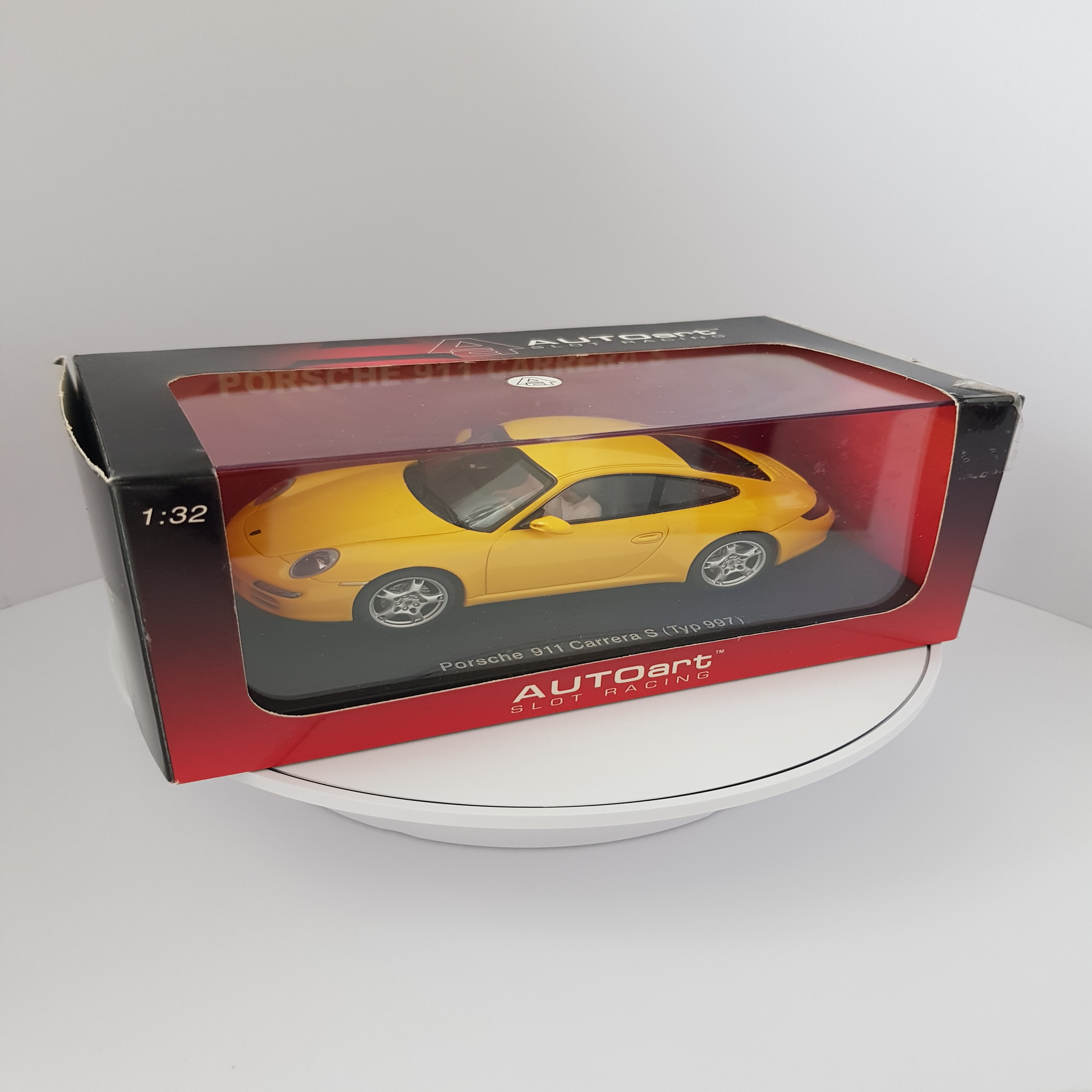 Autoart Porsche 911 Carrera S (Type 997)